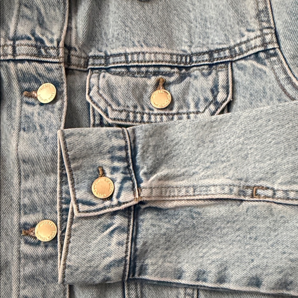 Michael Kors Stone Wash Cropped Jean Jacket with Gold Accent Buttons Size M - Picture 9 of 9